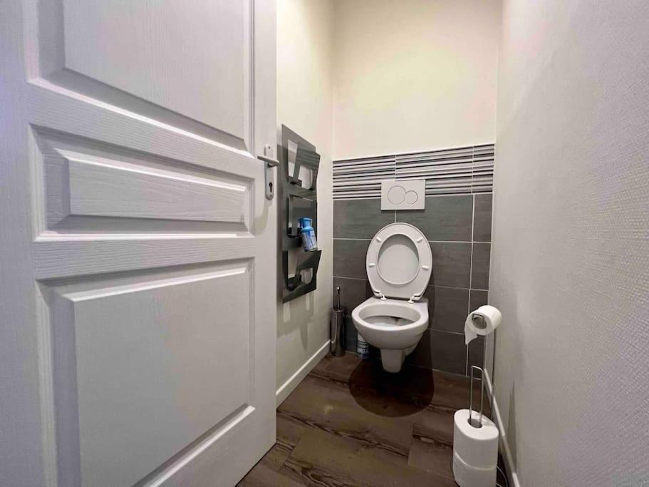Appartement Renove / 7Prsn / Proche Gare Viotte Besançon Buitenkant foto