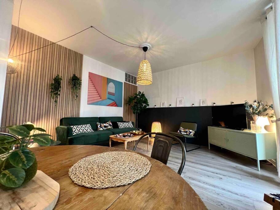 Appartement Renove / 7Prsn / Proche Gare Viotte Besançon Buitenkant foto